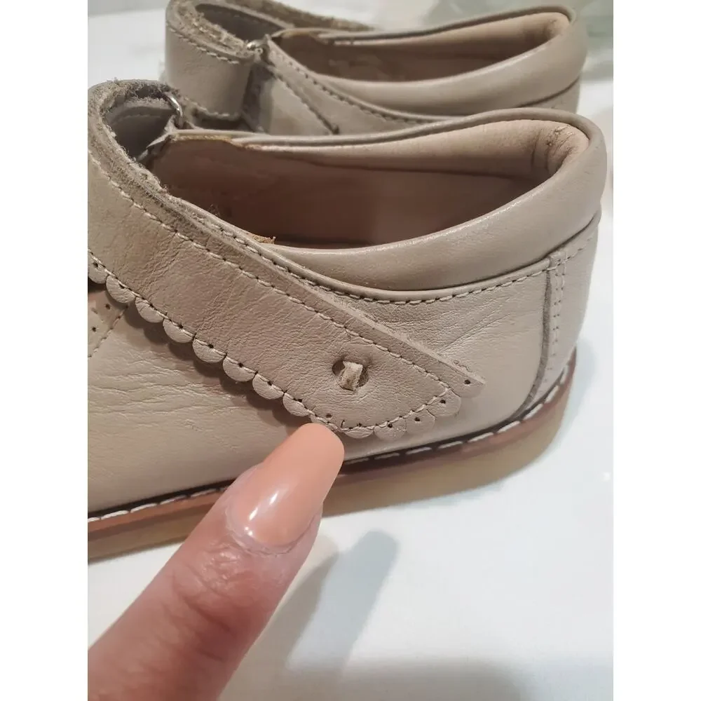 Elephantito Scalloped Leather Girls Shoes Size 10